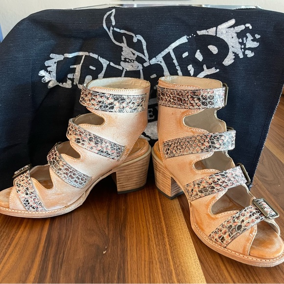 EUC Freebird Quail, Pink Snake Multi, size 8 fits 8.5/9 - Picture 5 of 8